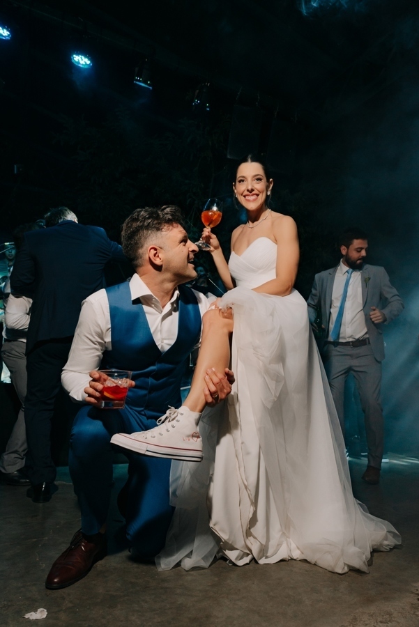 noivos balada drink all star noivos dançando noivos felizes