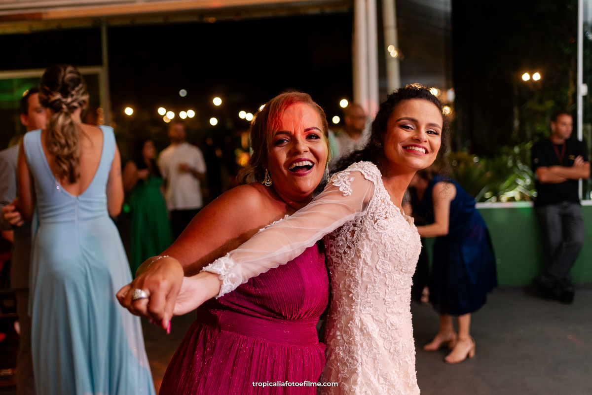 fotografo de casamento em nova friburgo. Fotografia documental, espontânea, artística e sensível. 