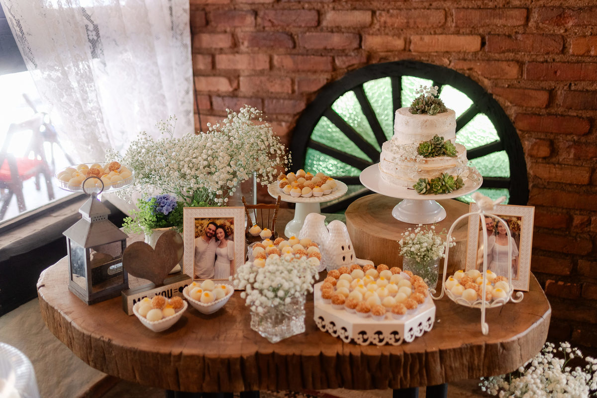 casamento intimista em Nova Friburgo. Fotografia espontânea e natural. Fotografo documental de casamentos diurnos