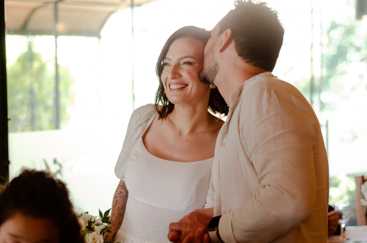 casamento intimista em Nova Friburgo. Fotografia espontânea e natural. Fotografo documental de casamentos diurnos