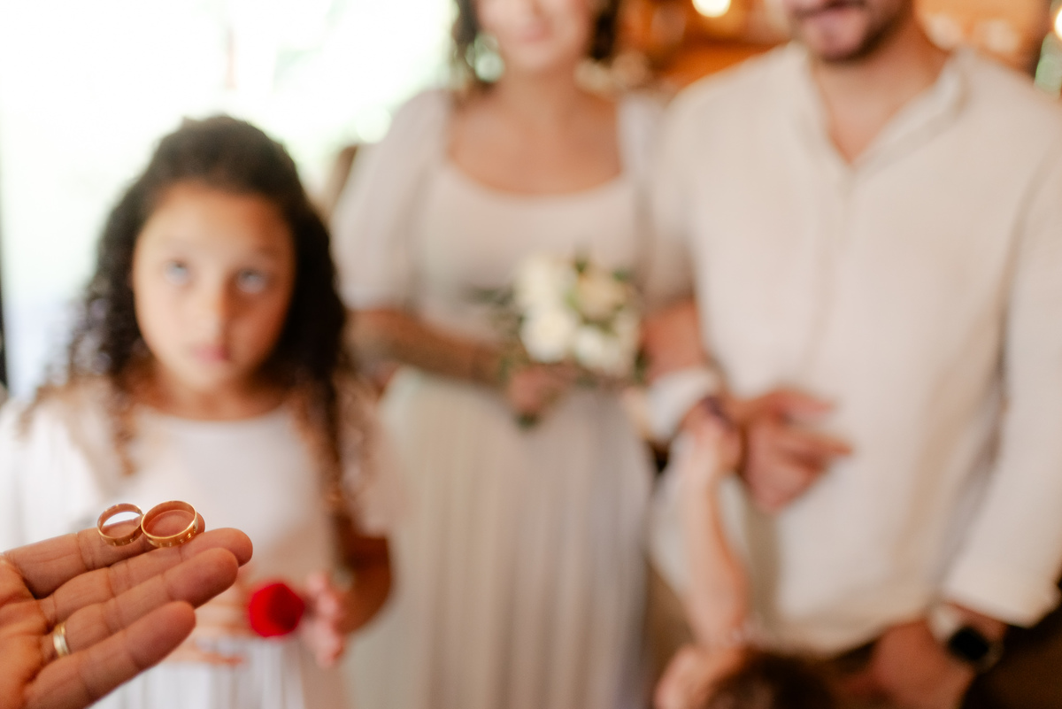 casamento intimista em Nova Friburgo. Fotografia espontânea e natural. Fotografo documental de casamentos diurnos