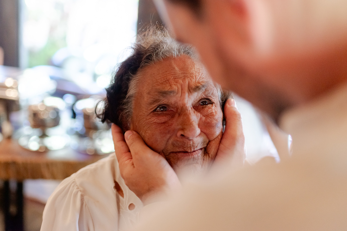 casamento intimista em Nova Friburgo. Fotografia espontânea e natural. Fotografo documental de casamentos diurnos