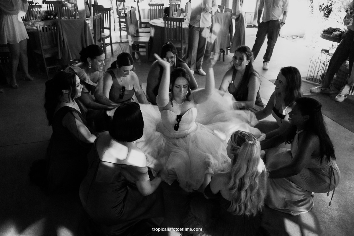 Casamento ao ar livre em Nova Friburgo, região serrana do RJ.