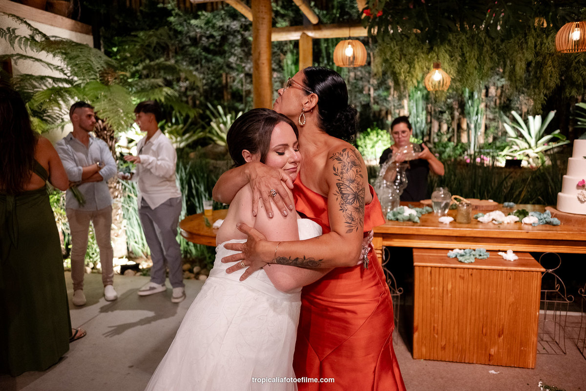 Casamento ao ar livre em Nova Friburgo, região serrana do RJ.