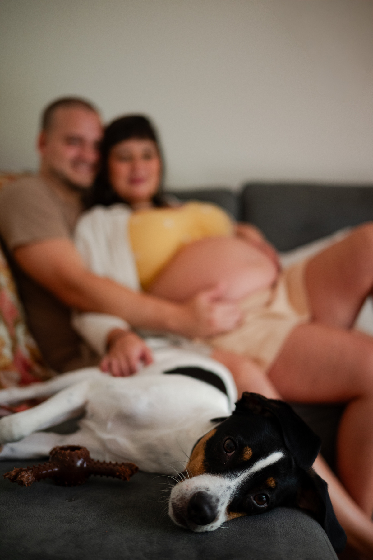 Ensaio gestante feito em casa em Nova Friburgo, região serrana do RJ.
Direção afetiva e espontânea contando a história da sua família crescendo de forma artístico e leve.