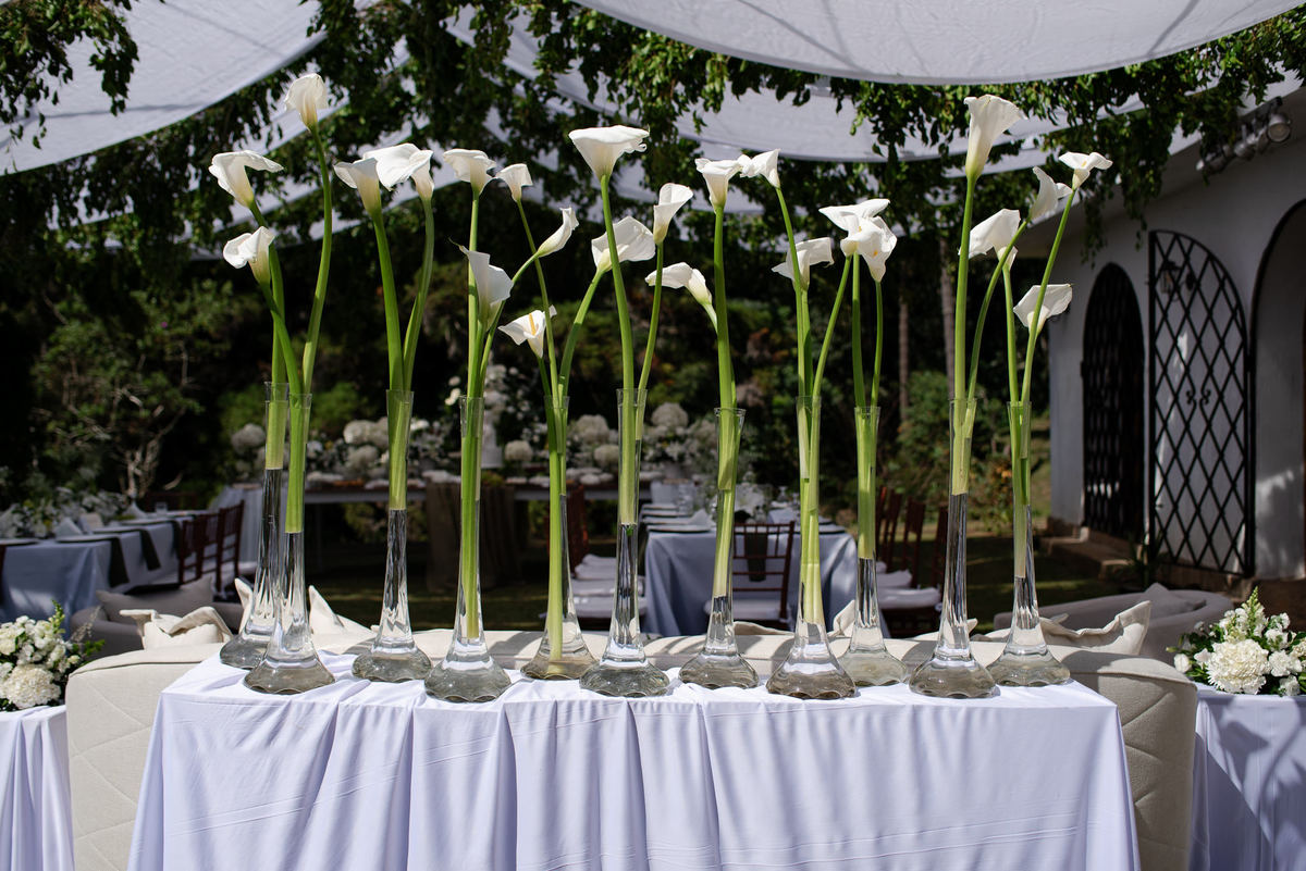 Casamento evangélico na Villa Massari em Nova Friburgo, região serrana do Rio de Janeiro.

Foto e Filme documental com registro espontâneo, leve e artístico.