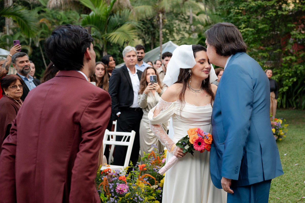 Foto e Filme documental de casamento na Fazenda Caturama em Areal, Rio de Janeiro. 