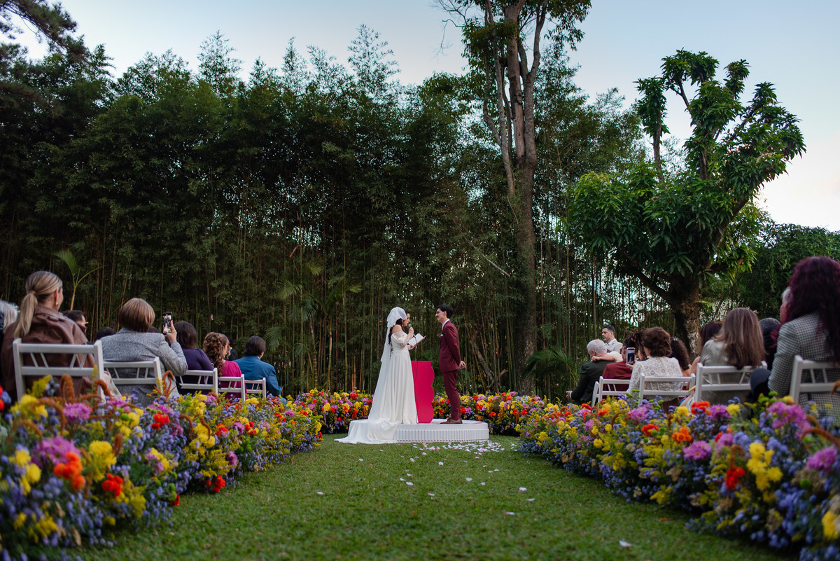 Foto e Filme documental de casamento na Fazenda Caturama em Areal, Rio de Janeiro. 