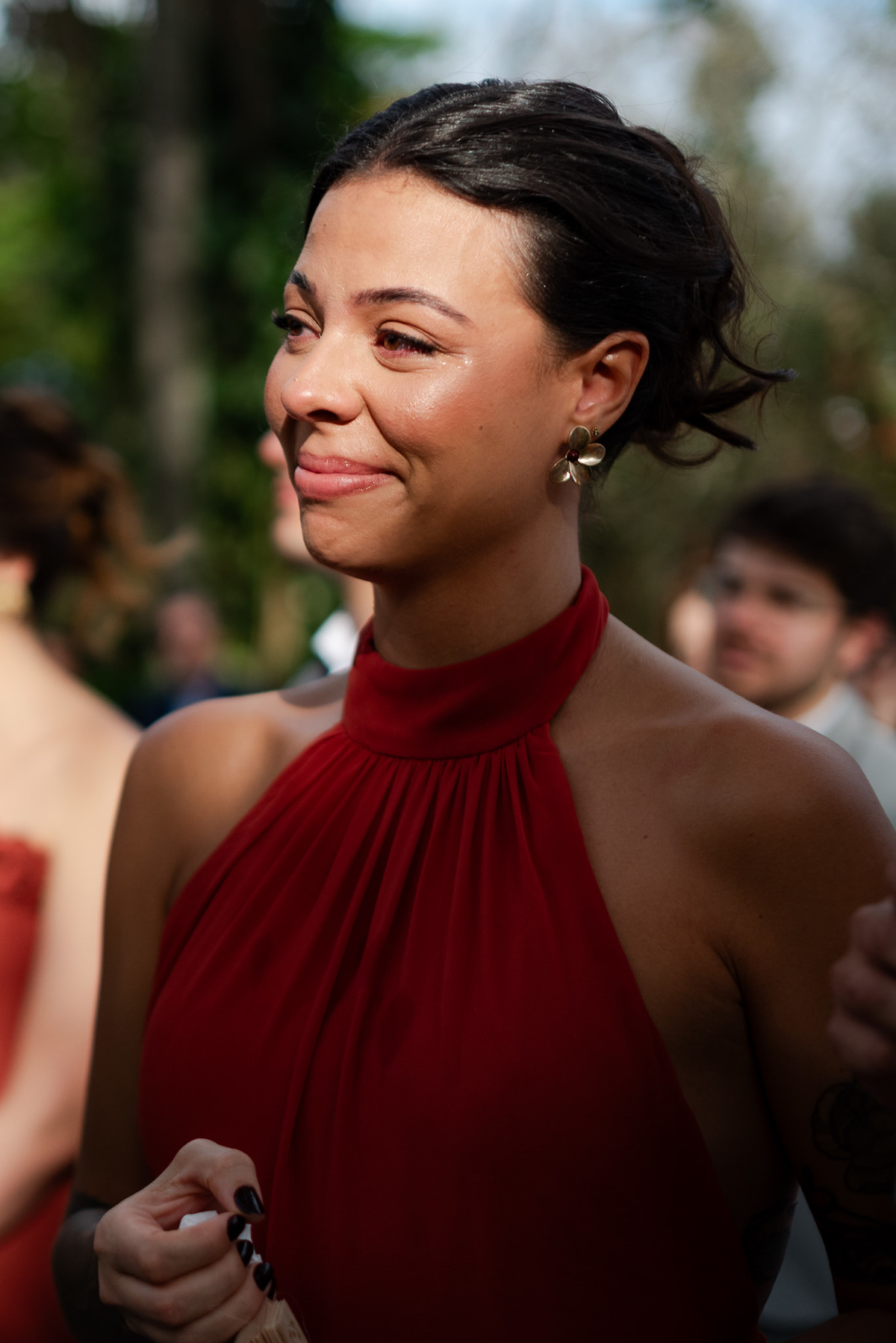 Foto e Filme documental de casamento na casa de festa Sítio Quero-Quero em Limeira, São Paulo.  Registro espontâneo, natural, artístico e autêntico para casais que querem viver livremente o dia do casamento. Tropicália Foto e Filme de Casamentos