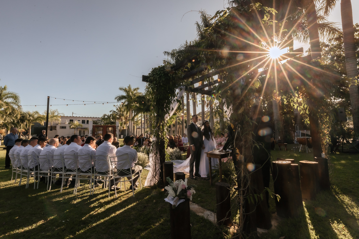 decoração, noiva, vetido, paulo cravitto, fotografo de casamento, fotografo em sorocaba, noiva, making of noiva, making of noivo, casamento  no campo, casamento ao ar livre, 