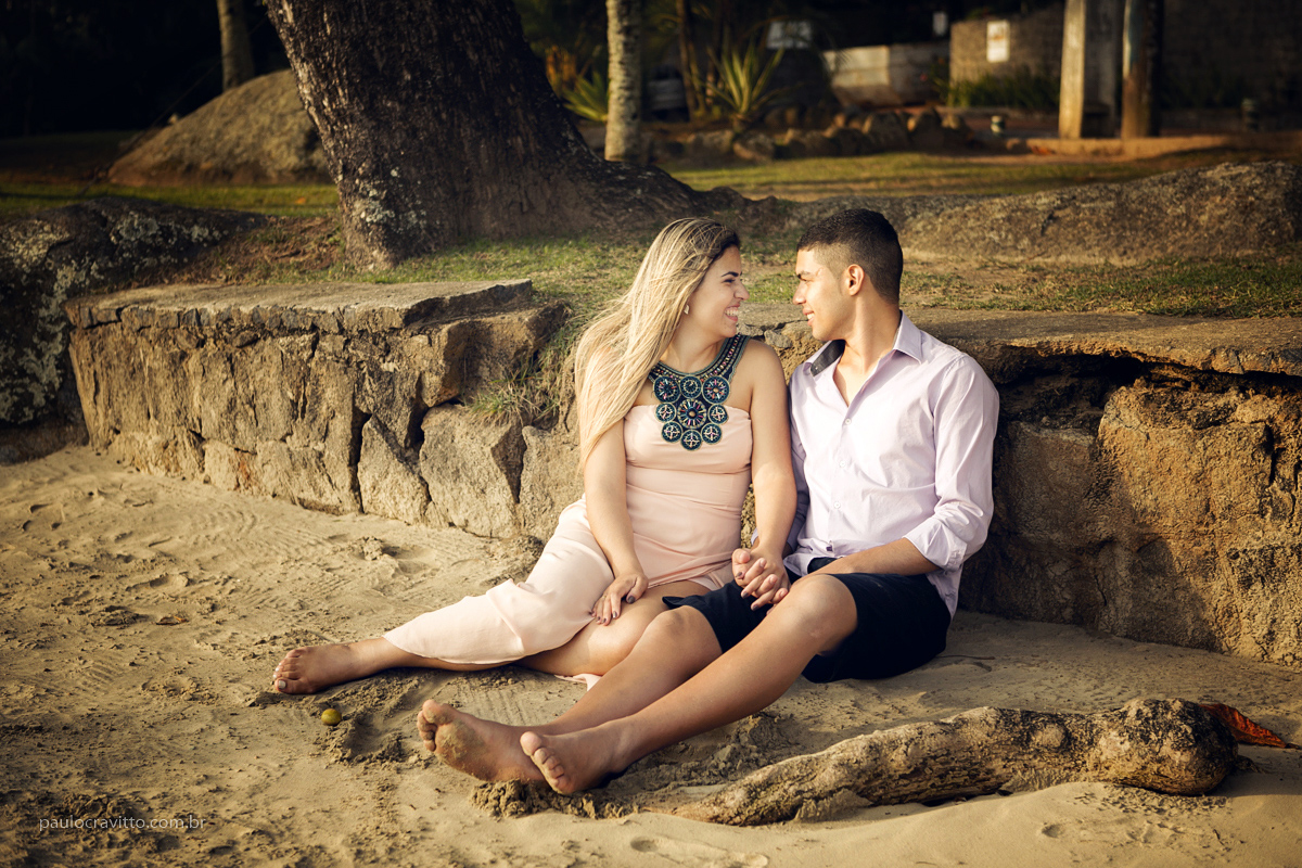 ensaio na praia, ilha bela, sao sebastião, ensaio casal, pre wedding, fotojornalismo, paulo cravitto, fotografia na praia,