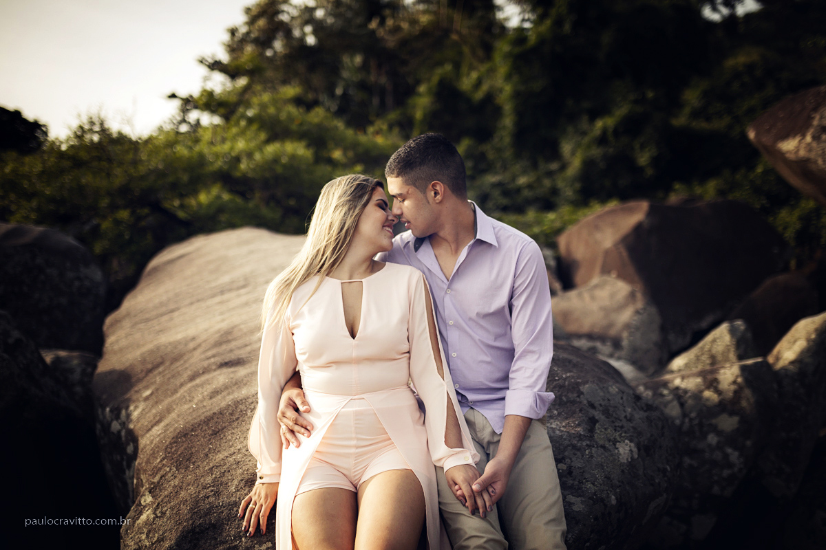 ensaio na praia, ilha bela, sao sebastião, ensaio casal, pre wedding, fotojornalismo, paulo cravitto, fotografia na praia,