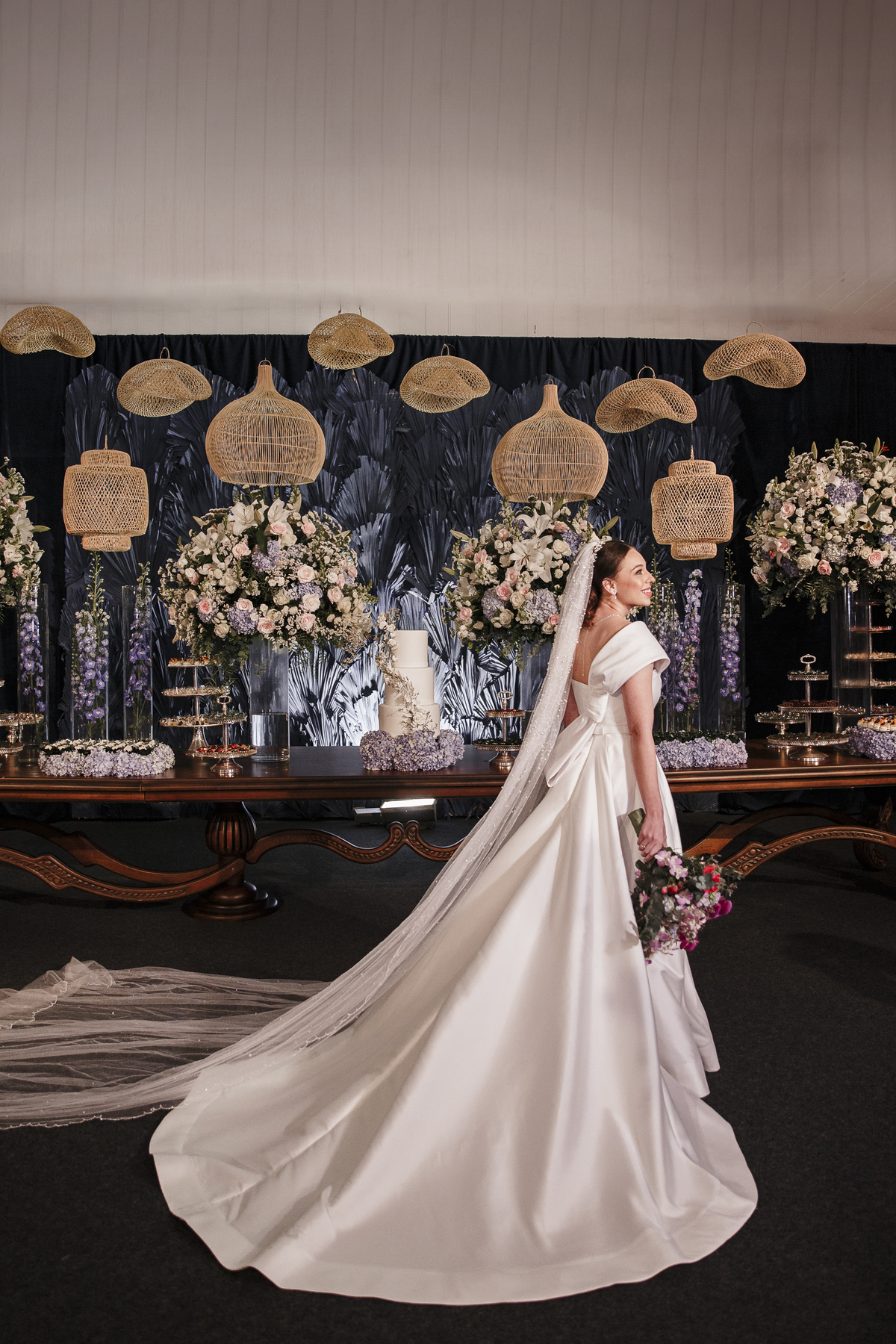 Noiva e decoração do casamento