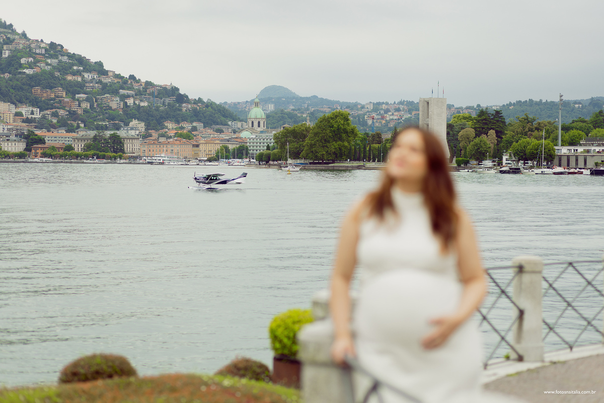 ensaio no lago di como italia gestante fotografo leonardo algozzino