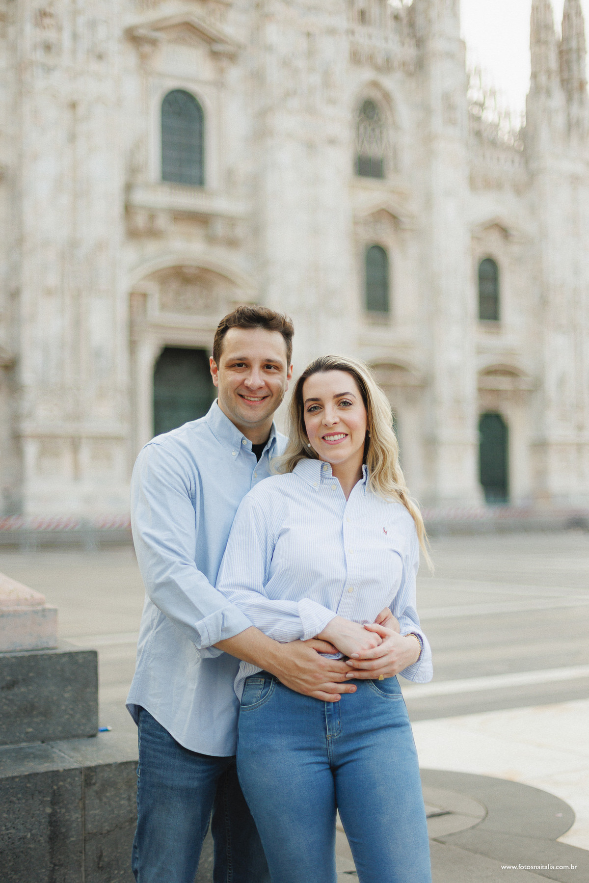 casal no duomo di milano fotografado por fotografo brasileiro