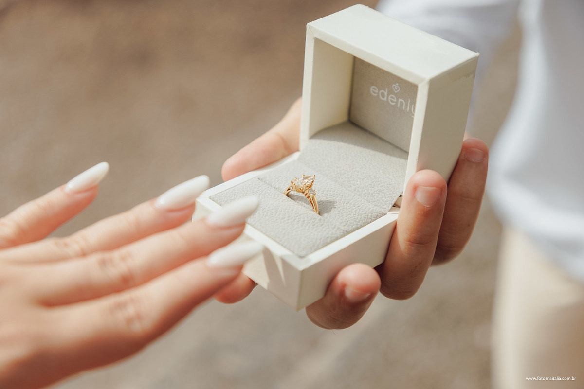 anel de noivado lago di como