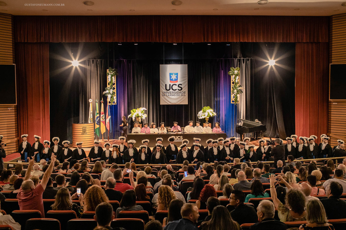 formatura-universidade-de-caxias-do-sul-rs-ucs-colação-gustavo-neumann-fotografia-são-leopoldo-rs