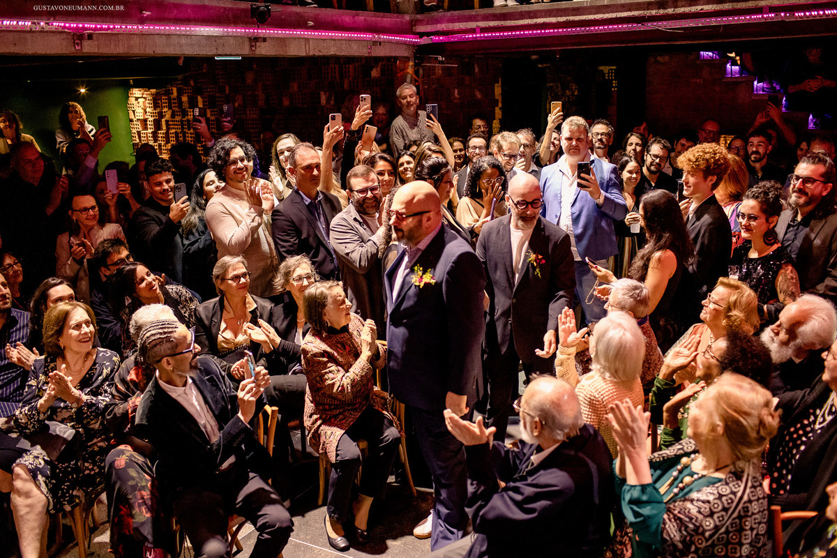 casamento-gay-vitor-e-rafa-bar-ocidente-porto-alegre-rs