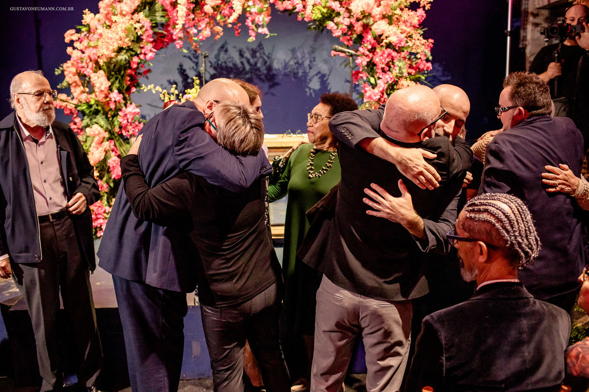 casamento-gay-vitor-e-rafa-bar-ocidente-porto-alegre-rs