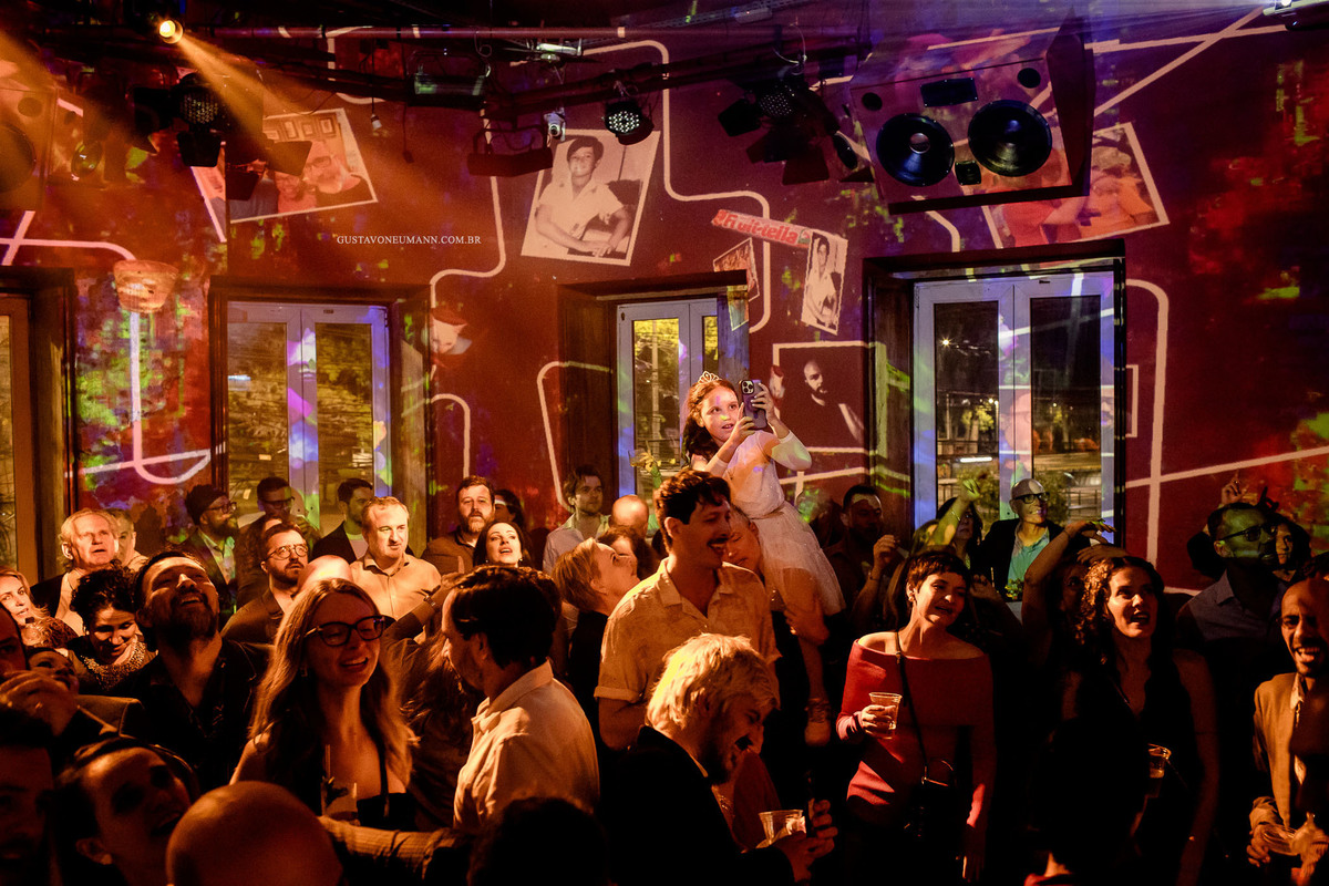 casamento-gay-vitor-e-rafa-bar-ocidente-porto-alegre-rs