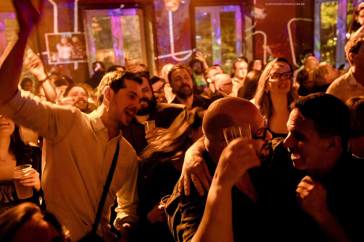 casamento-gay-vitor-e-rafa-bar-ocidente-porto-alegre-rs