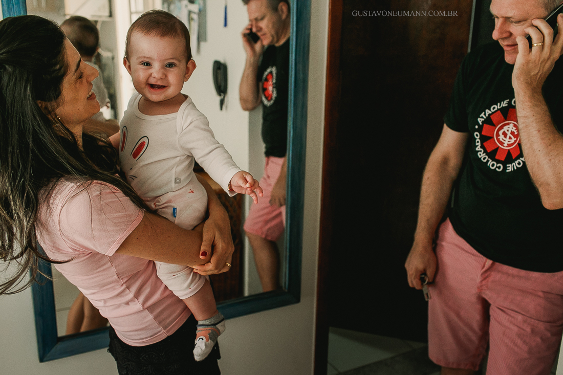 Foto espontânea de família com sua filha.
