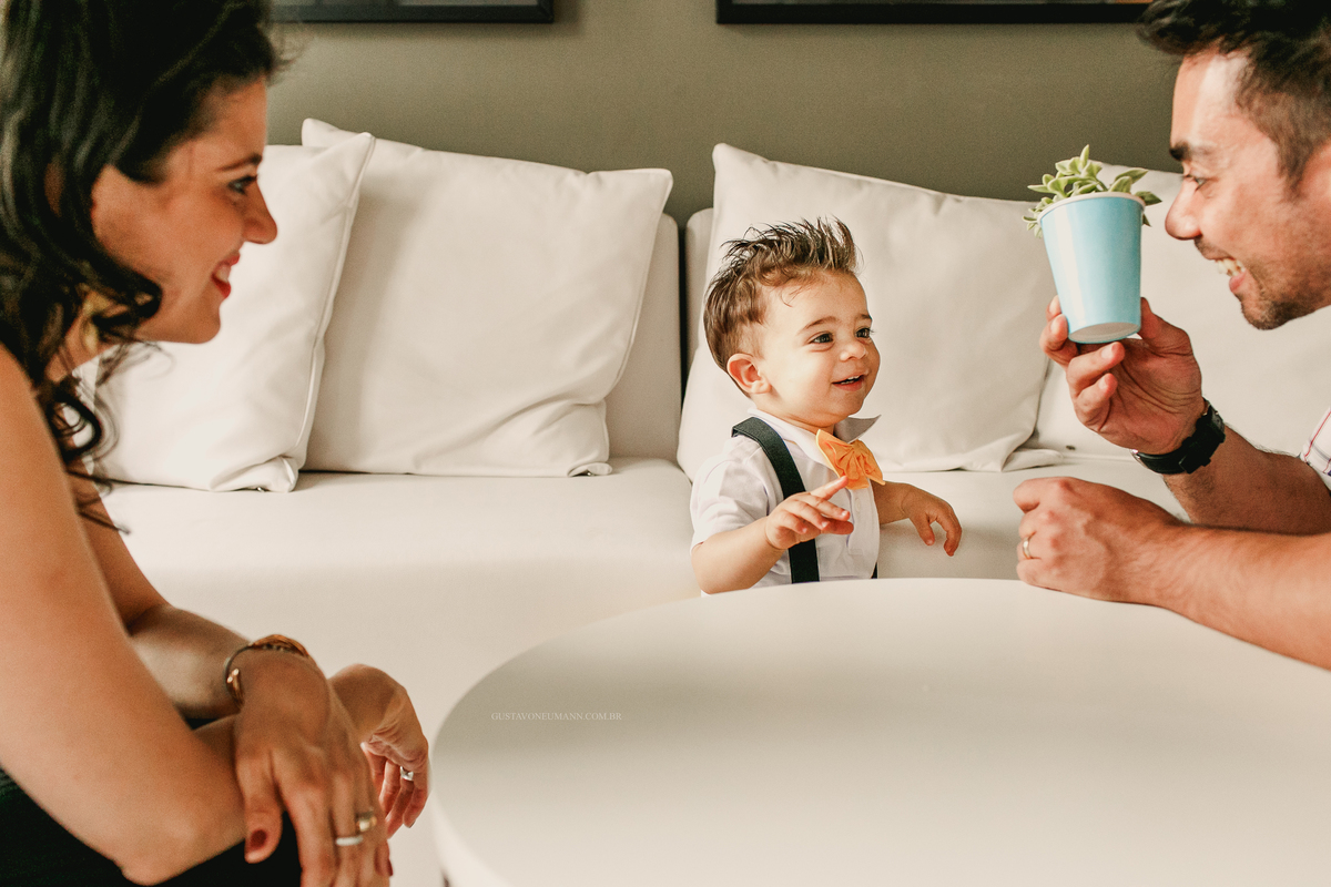 Foto espontânea com os pais.