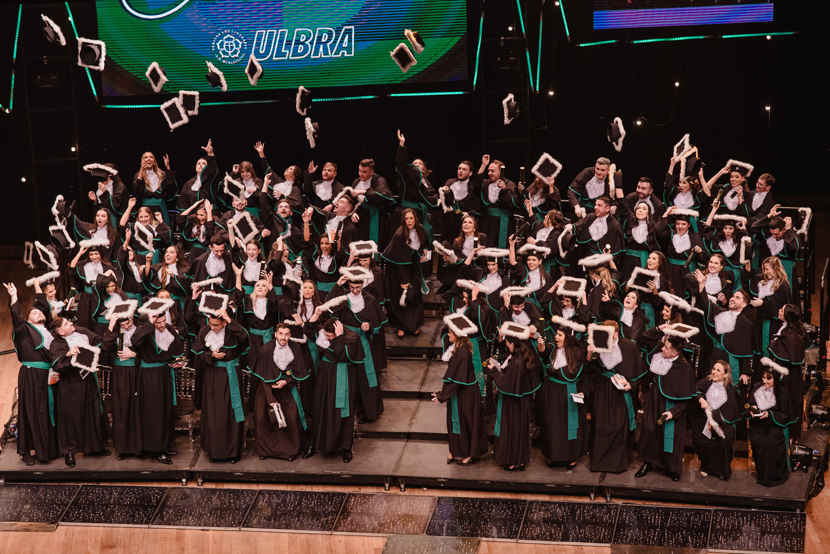 formatura medicina ulbra fiergs formanda toga solenidade