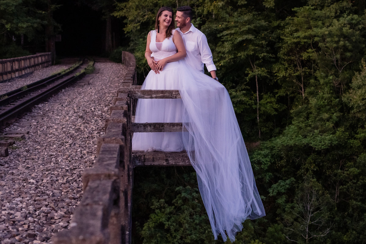 ensaio casal pré casamento wedding noivos rio grande do sul noiva noivo núpcias parreiral são valentim do sul felicidade casal viaduto v13