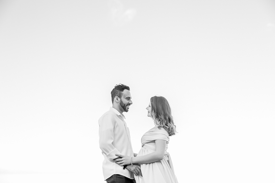 Quando nós trocamos o primeiro olhar, o meu coração pediu pra se apaixonar.