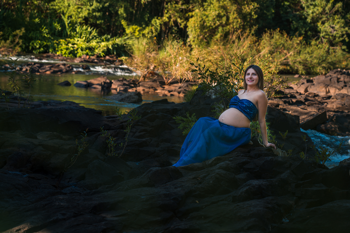 Gestante Gabriele fotos no rio Campos Novos -SC