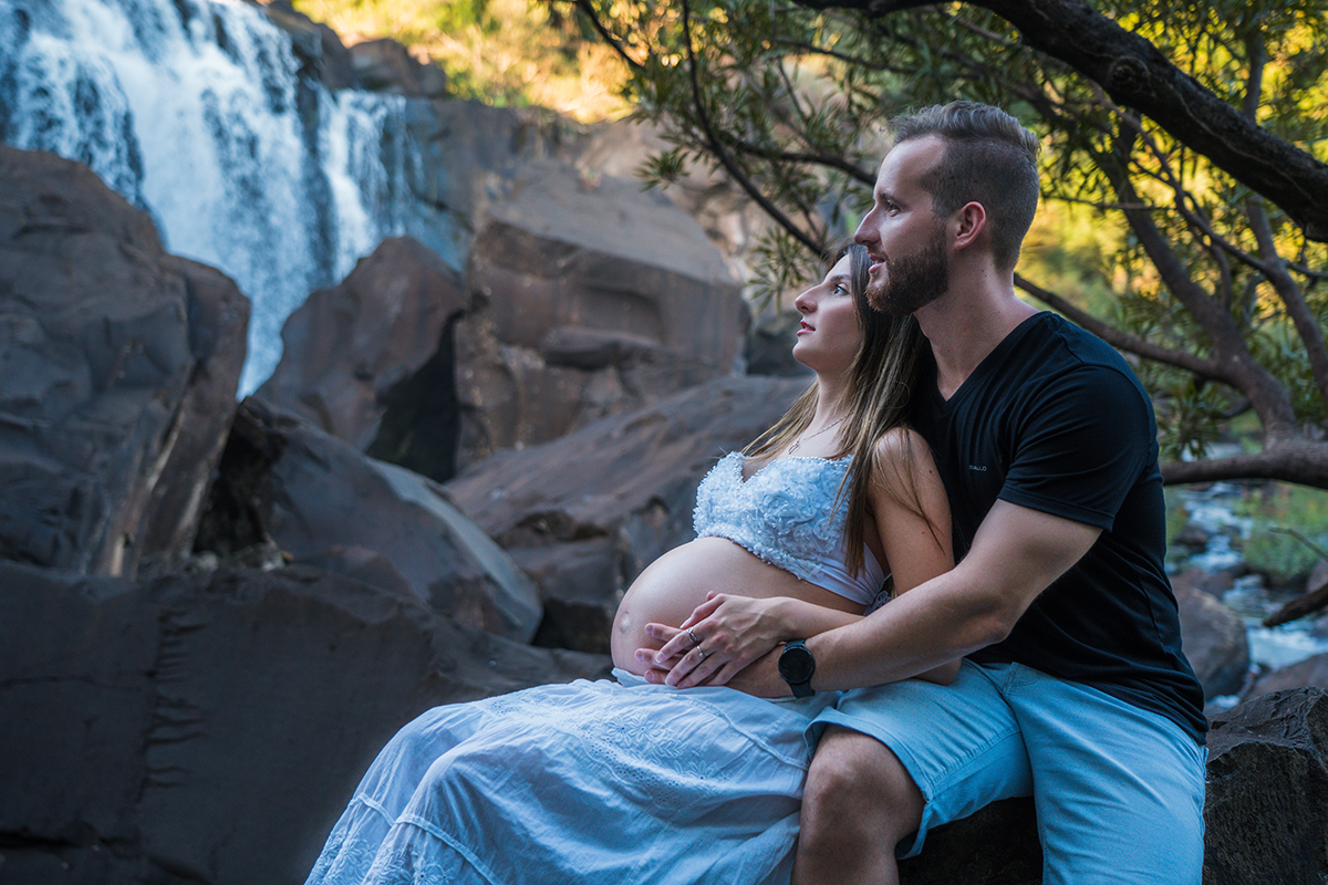 Gestante Gabriele fotos no rio Campos Novos -SC