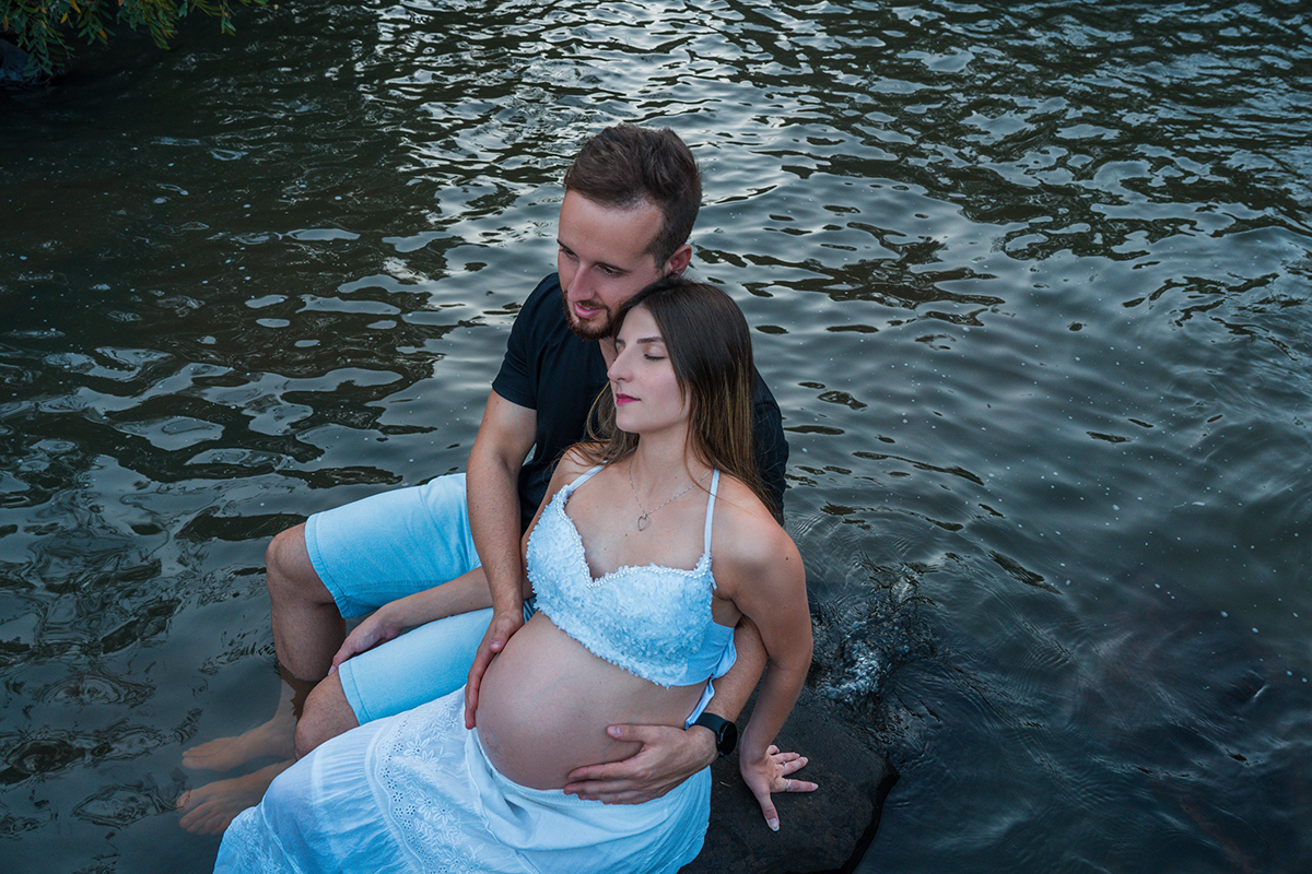 Gestante Gabriele fotos no rio Campos Novos -SC