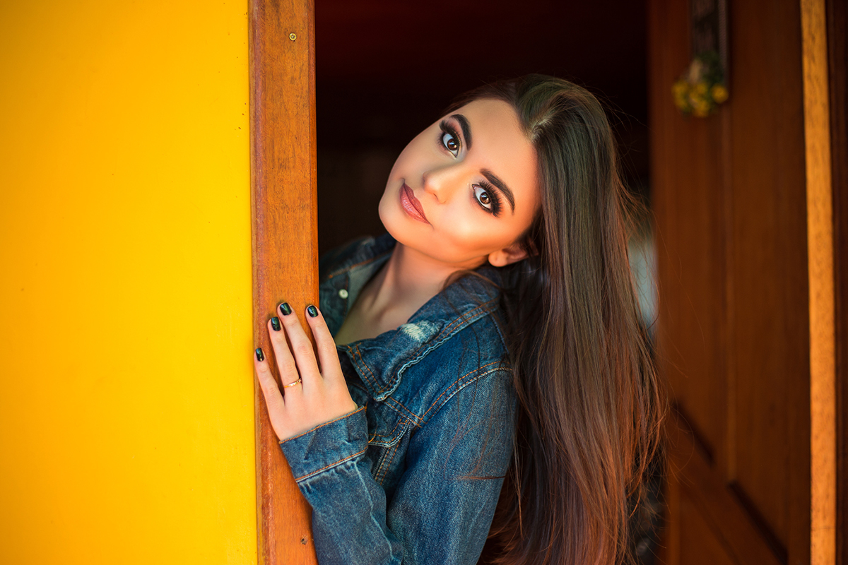 Sessão externa 15 anos Kauani casa amarela