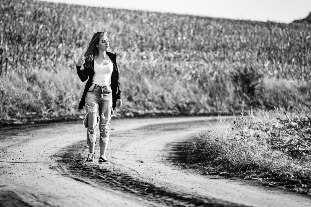 Fotos externas na estrada de terra