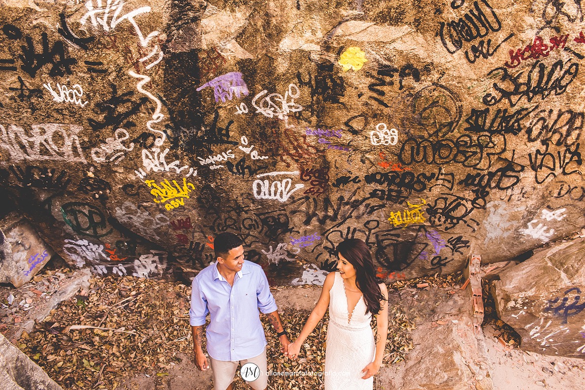 foto de noivos em parede pinchada