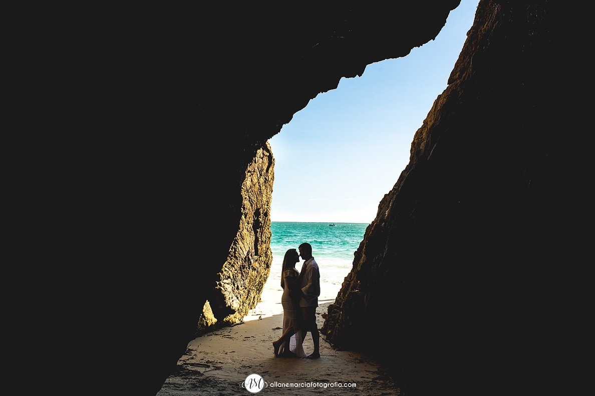 gruta no Pontal do Atalaia