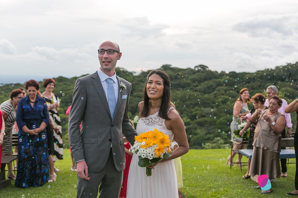 wedding, casamento, polones, wedding day, noiva, bride, couple, linda, felicidade, chapada dos guimaraes, casamento de dia, por do sol, festa, animacao, familia, noivo