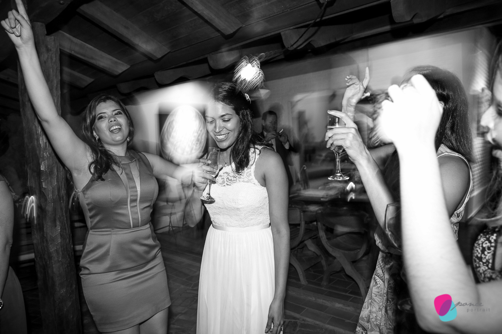 wedding, casamento, polones, wedding day, noiva, bride, couple, linda, felicidade, chapada dos guimaraes, casamento de dia, por do sol, festa, animacao, familia, noivo