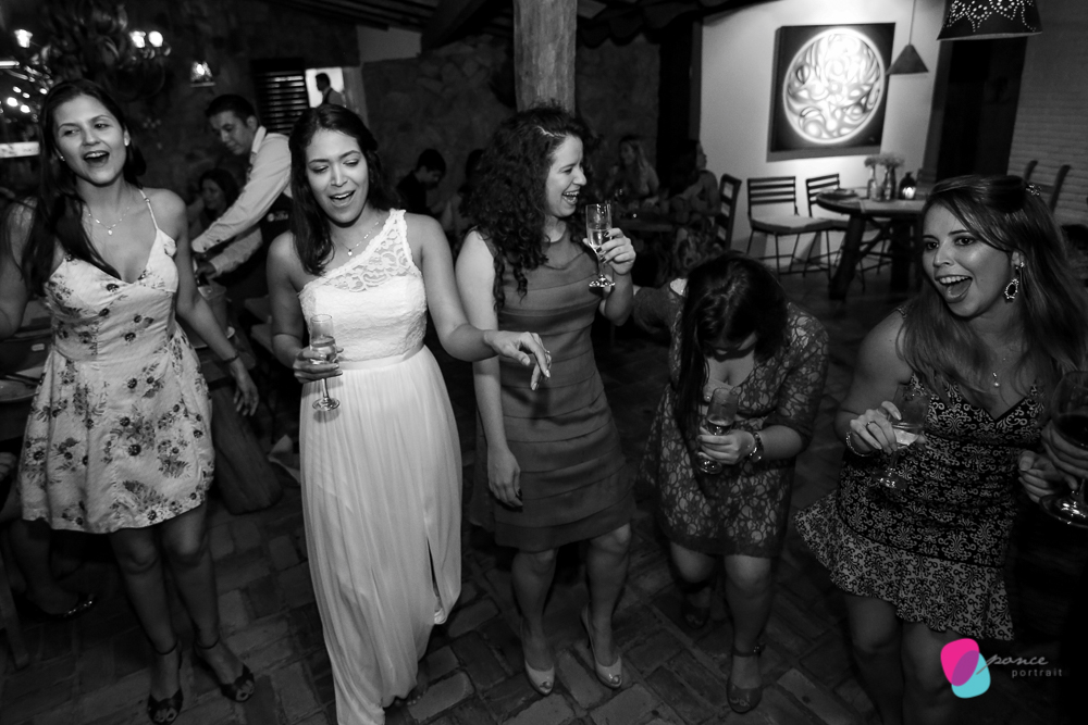 wedding, casamento, polones, wedding day, noiva, bride, couple, linda, felicidade, chapada dos guimaraes, casamento de dia, por do sol, festa, animacao, familia, noivo