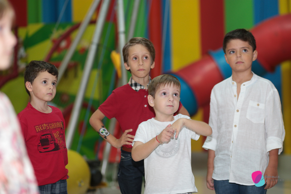 aniversario infantil, festas, festa infntil, fotografia, fotos de criancas, festas, fotografo de aniversario, cuiaba, decor, carros, cars, mercearia kids, leila malouf,