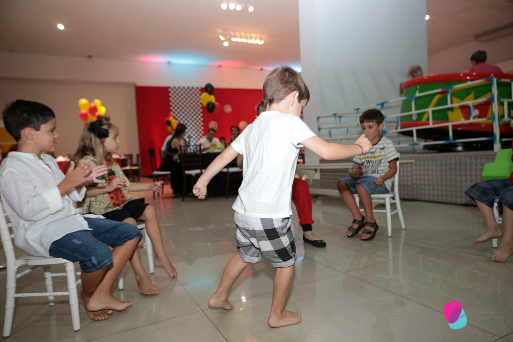 aniversario infantil, festas, festa infntil, fotografia, fotos de criancas, festas, fotografo de aniversario, cuiaba, decor, carros, cars, mercearia kids, leila malouf,