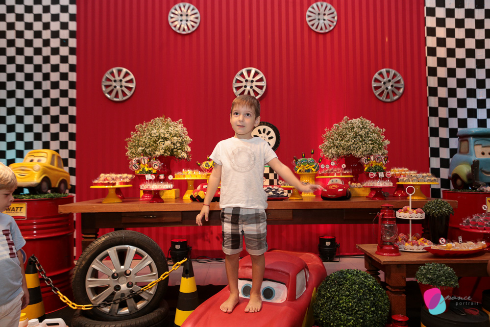 aniversario infantil, festas, festa infntil, fotografia, fotos de criancas, festas, fotografo de aniversario, cuiaba, decor, carros, cars, mercearia kids, leila malouf,