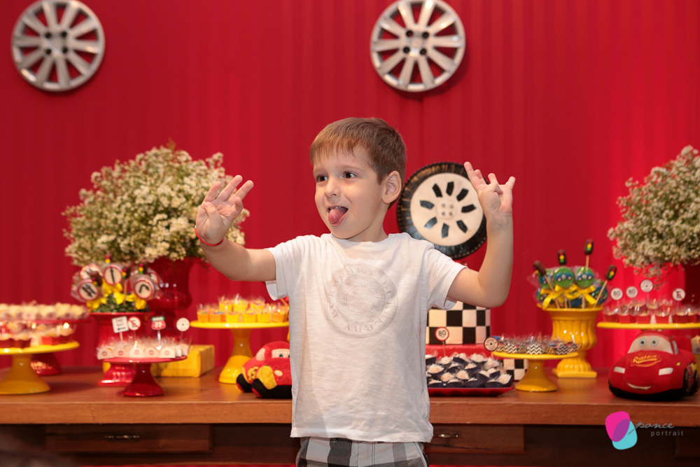 aniversario infantil, festas, festa infntil, fotografia, fotos de criancas, festas, fotografo de aniversario, cuiaba, decor, carros, cars, mercearia kids, leila malouf,