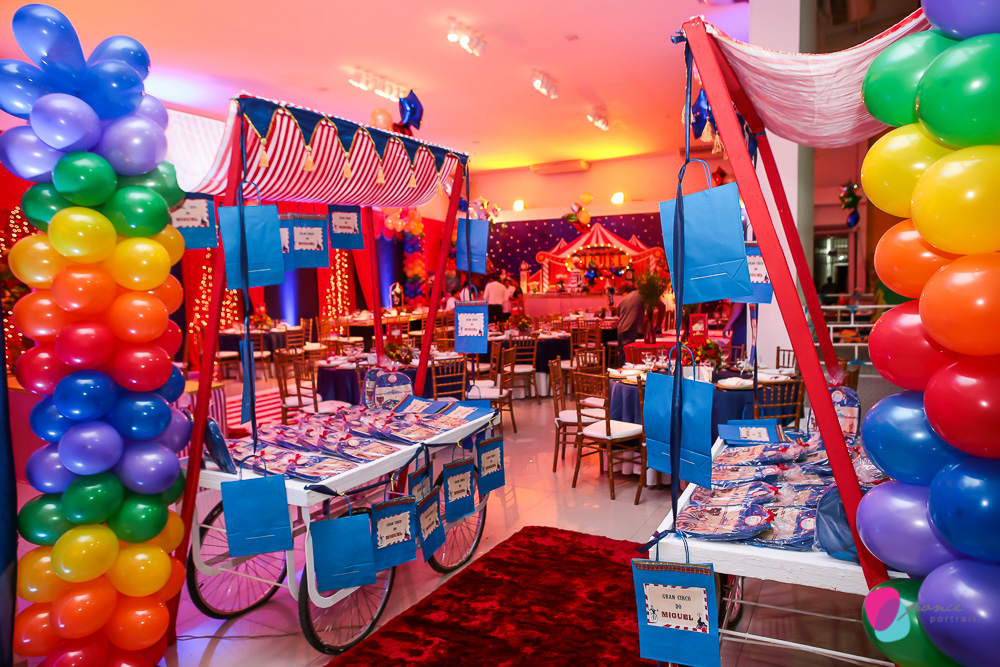 festa infantil, decoracao infantil, tema circo, circo, mercearia kids, ponce fotografia, fotografia de criancas, fotografia de festas, felipe ponce, nathalia ponce, festa de 1 ano