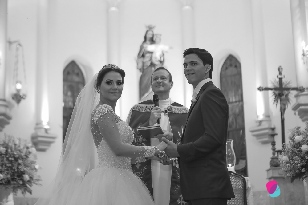 vestido de noiva, bride, noivas, casamento, make off, wedding day, wedding, casamento, case, noiva, noivo, madrinhas, padrinhos, maquiagem, lauda hair, maison sposare