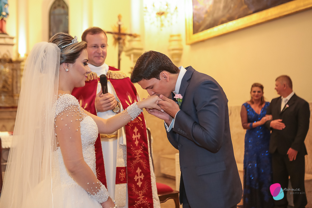 vestido de noiva, bride, noivas, casamento, make off, wedding day, wedding, casamento, case, noiva, noivo, madrinhas, padrinhos, maquiagem, lauda hair, maison sposare