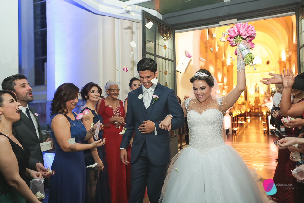 vestido de noiva, bride, noivas, casamento, make off, wedding day, wedding, casamento, case, noiva, noivo, madrinhas, padrinhos, maquiagem, lauda hair, maison sposare