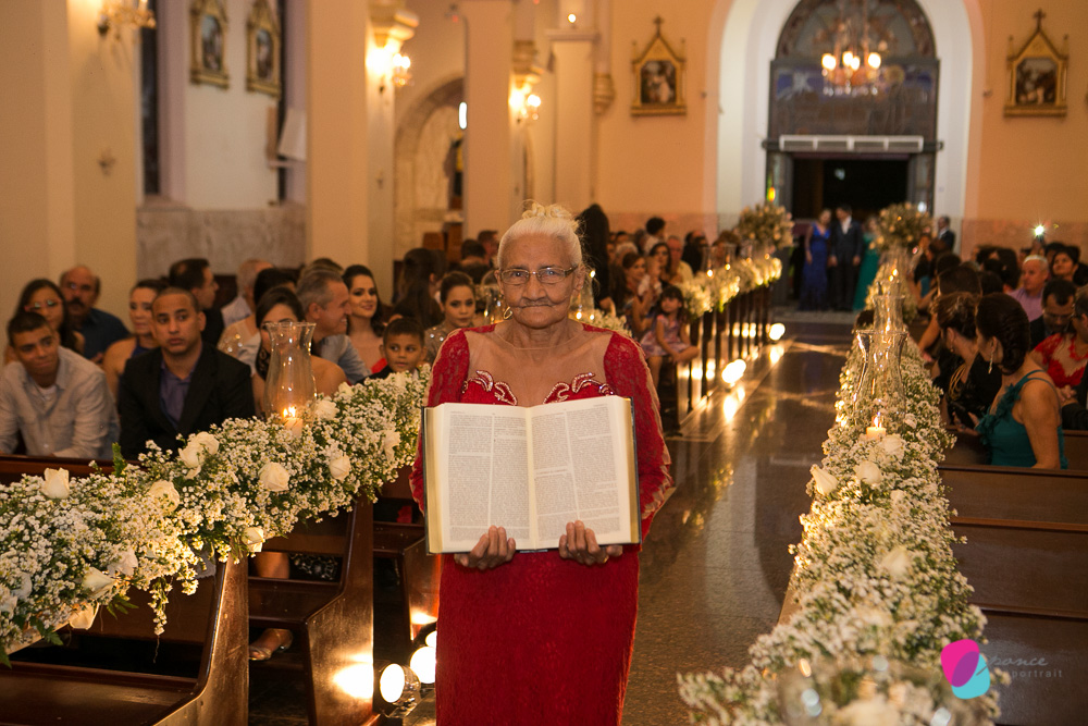 vestido de noiva, bride, noivas, casamento, make off, wedding day, wedding, casamento, case, noiva, noivo, madrinhas, padrinhos, maquiagem, lauda hair, maison sposare, avo de noiva, bisavo
