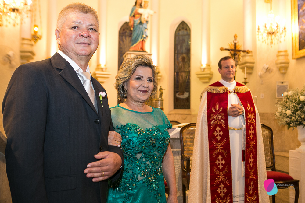 vestido de noiva, bride, noivas, casamento, make off, wedding day, wedding, casamento, case, noiva, noivo, madrinhas, padrinhos, maquiagem, lauda hair, maison sposare